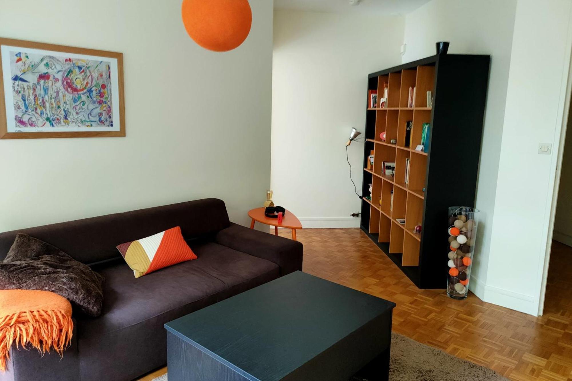 Cosy Overlooking A Area * Parijs